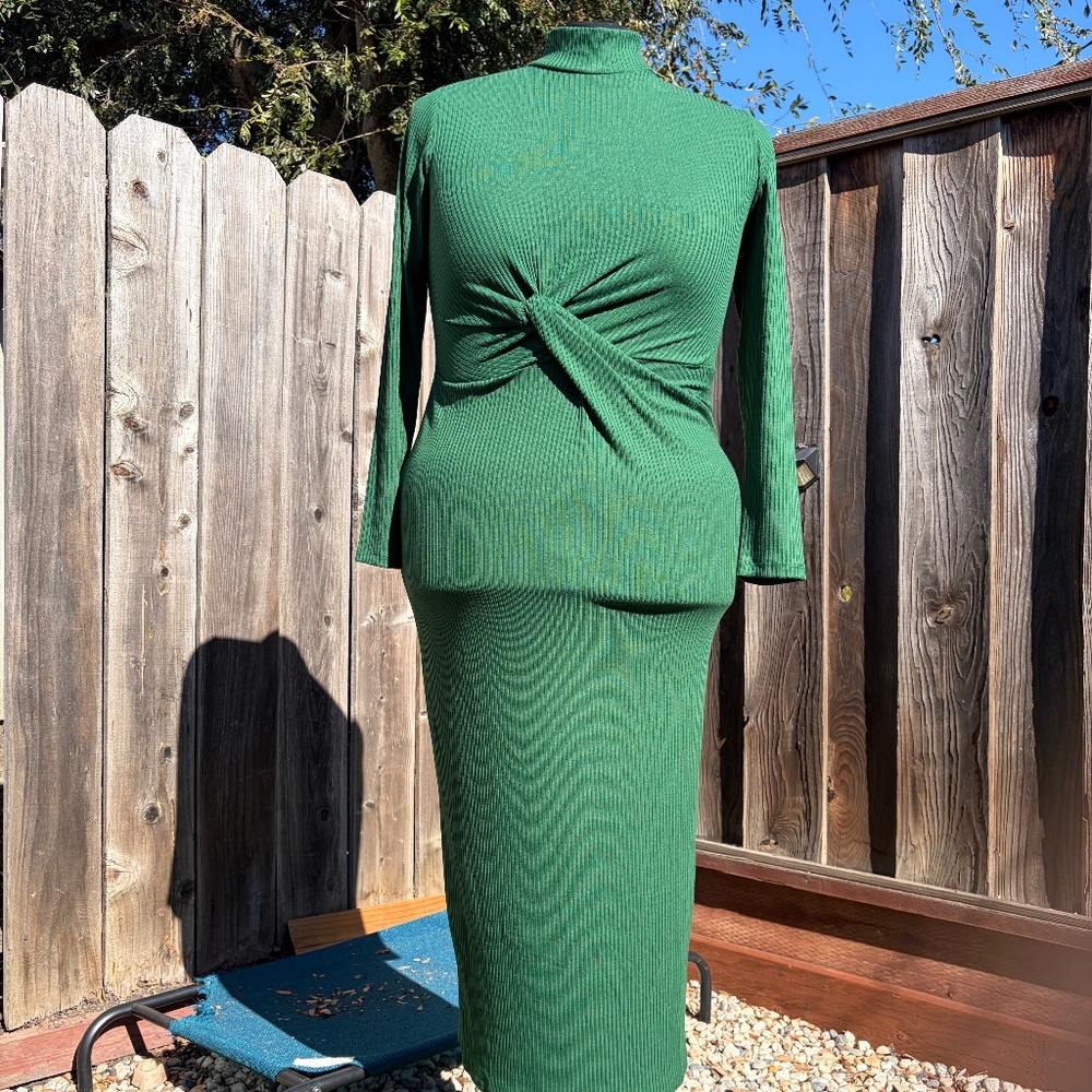 Twist Detail Ribbed Dress